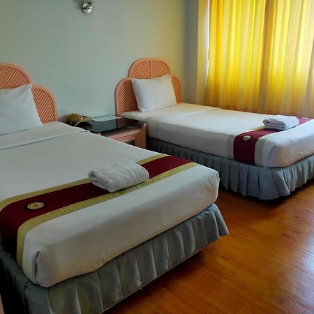 Thumrin Hotel Trang Zimmer foto