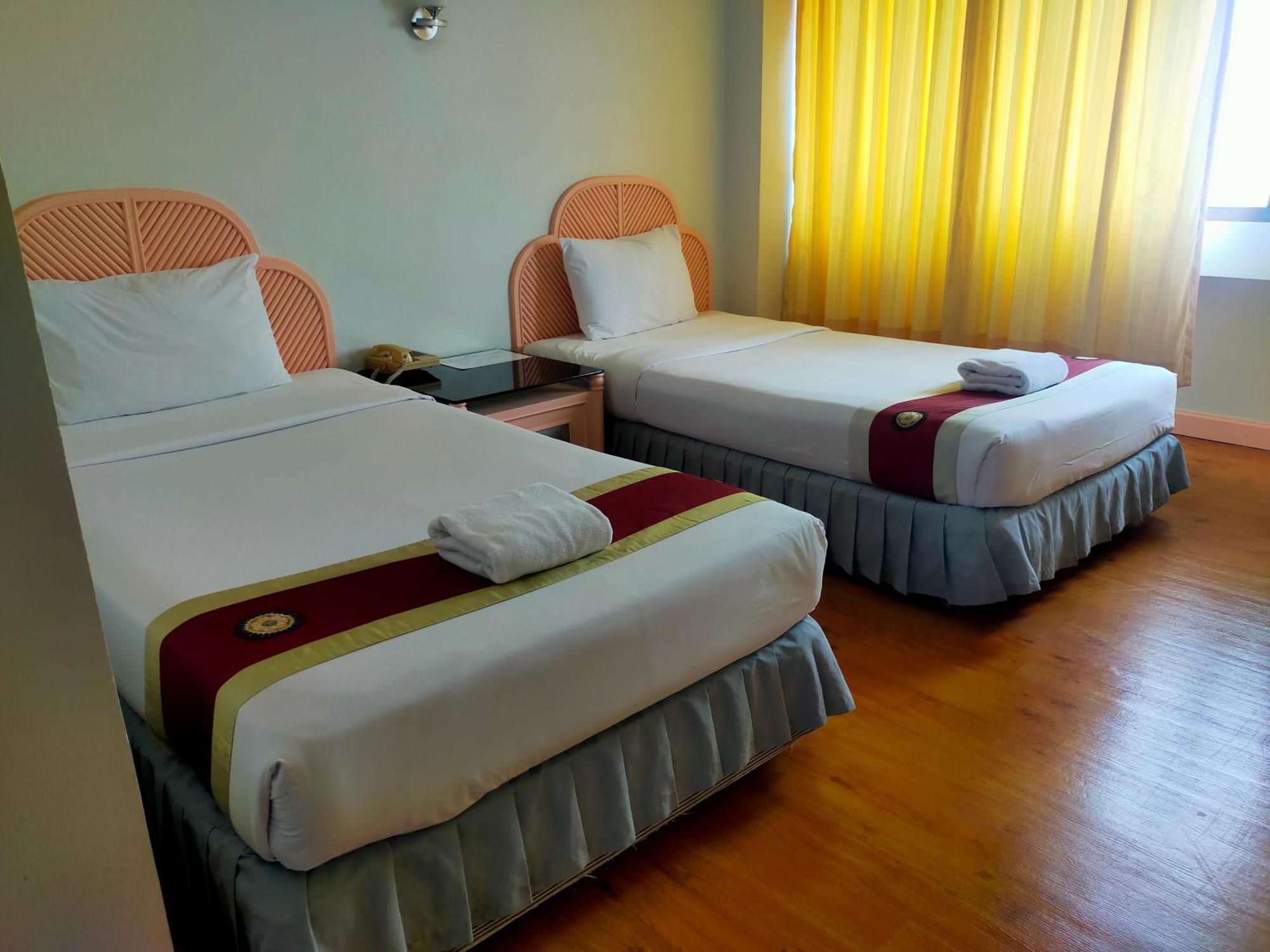 Thumrin Hotel Trang Zimmer foto